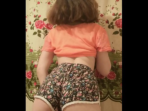 ❤️ Giovane pupa sexy fa uno striptease riprendendo i suoi pantaloncini alla telecamera ❤❌ Pornoal it.xxxifuck.ru ️❤