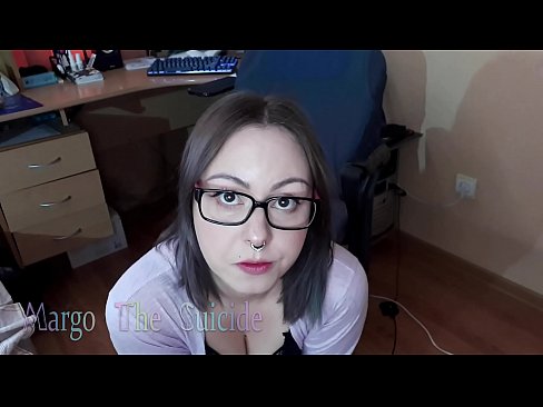❤️ Ragazza sexy con gli occhiali succhia il dildo profondamente sulla macchina fotografica ❤❌ Pornoal it.xxxifuck.ru ️❤